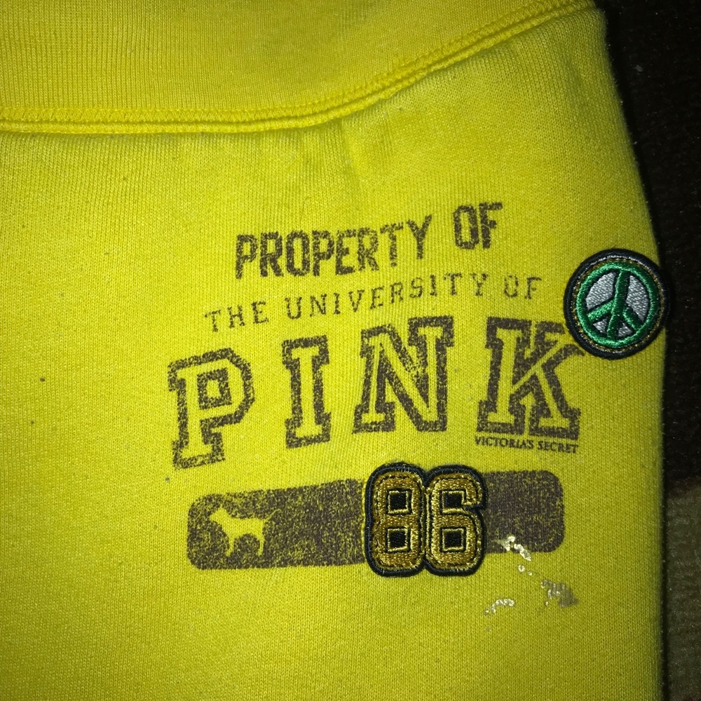 VS Pink Capri sweats